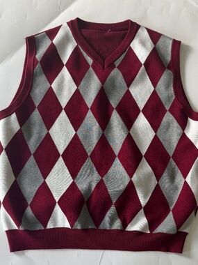 Men's Red/Gray Argyle Sweater Vest Size XL EUC